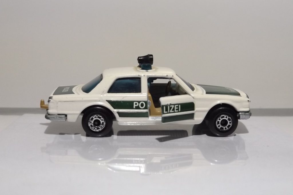 Miniature Voiture Mercedes 450 SEL 1/64 - Marque Matchbox/Majorette - Vert - 1965 - Occasion