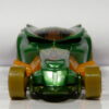 COCHE DE SEGUNDA MANO A ESCALA APROXIMADA 1/64. VISTA FRONTAL.