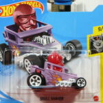 COCHE HW TH NUEVO A ESCALA APROXIMADA 1/64.