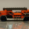 CAMION DE BOMBEROS NUEVO A ESCALA APROXIMADA 1/64.