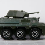 MAJORETTE VEHICULO MILITAR DE SEGUNDA MANO A ESCALA APROXIMADA 1/64.