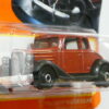 COCHE CLASICO NUEVO A ESCALA APROXIMADA 1/64. VISTA FRONTAL.