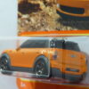 COCHE NUEVO A ESCALA APROXIMADA 1/64. VISTA TRASERA.