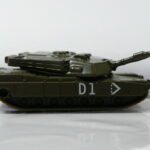 VEHICULO MILITAR DEL EJERCITO NUEVO A ESCALA APROXIMADA 1/64.