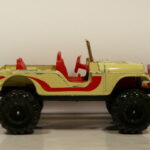 TODOTERRENO 4X4 DE SEGUNDA MANO A ESCALA APROXIMADA 1/64.