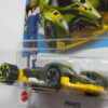 COCHE NUEVO A ESCALA APROXIMADA 1/64. VISTA FRONTAL.