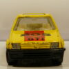 COCHE DE SEGUNDA MANO A ESCALA APROXIMADA 1/64. VISTA FRONTAL.