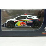 COCHE DE RALLY NUEVO CON SU CAJA A ESCALA APROXIMADA 1/64.