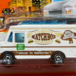FURGONETA FOOD TRUCK NUEVA A ESCALA APROXIMADA 1/64.