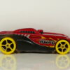 COCHE DE SEGUNDA MANO A ESCALA APROXIMADA 1/64.