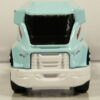 CAMION DE OBRAS DE SEGUNDA MANO  ESTADO BUEN ESTADO GENERAL PERO LE FALTA EL CONTAINER TRASERO. ESCALA APROXIMADA 1/64. VISTA FRONTAL.