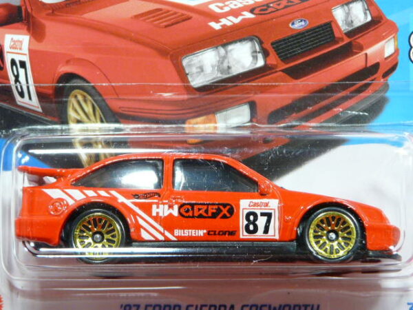 COCHE DE RALLY CLASICO NUEVO A ESCALA APROXIMADA 1/64.