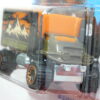 CAMION NUEVO A ESCALA APROXIMADA 1/64. VISTA TRASERA. VISTA FRONTAL.