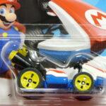 MARIOKART NUEVO A ESCALA APROXIMADA 1/64.
