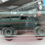 TODOTERRENO 4X4 CLASICO NUEVO A ESCALA APROXIMADA 1/64.