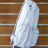 BACKPACK TAMAÑO ADULTO APTA PARA USO ESCOLAR. VISTA LATERAL.