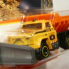 CAMION DE OBRAS Y TRABAJO NUEVO A ESCALA APROXIMADA 1/64. VISTA FRONTAL.
