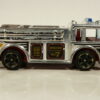 CAMION DE BOMBEROS DE SEGUNDA MANO CON ALGUNAS SEÑALES DE USO Y BUEN ESTADO GENERAL A ESCALA APROXIMADA 1/64.