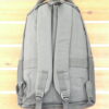 BACKPACK TAMAÑO ADULTO APTA PARA USO ESCOLAR. O VIAJE CON 7 BOLSILLOS, INCLUYENDO UNO INTERIOR ACOLCHADO PARA ORDENADOR PORTATIL. VISTA TRASERA.