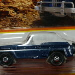 COCHE DE JUGUETE TODOTERRENO 4X4 NUEVO A ESCALA APROXIMADA 1/64.