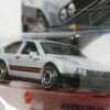 COCHE CLASICO DEPORTIVO NUEVO EN MINIATURA A ESCALA APROXIMADA 1/64. VISTA FRONTAL.