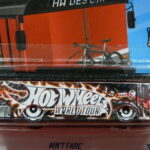 AUTOBUS NUEVO TH EDICION LIMITADA A ESCALA APROXIMADA 1/64.
