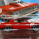 COCHE CLASICO DEPORTIVO NUEVO A ESCALA APROXIMADA 1/64.