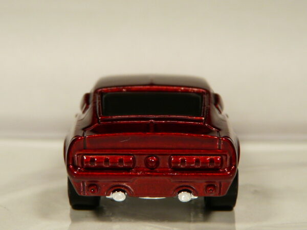 COCHE CLASICO DEPORTIVO NUEVO SIN CAJA A ESCALA APROXIMADA 1/64. VISTA TRASERA.