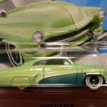 COCHE CLASICO DEPORTIVO NUEVO A ESCALA APROXIMADA 1/64.