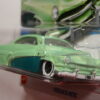COCHE CLASICO DEPORTIVO NUEVO A ESCALA APROXIMADA 1/64. VISTA FRONTAL.