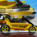 COCHE NUEVO TH EDICION LIMITADA A ESCALA APROXIMADA 1/64.
