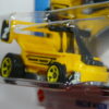 COCHE NUEVO TH EDICION LIMITADA A ESCALA APROXIMADA 1/64. VISTA FRONTAL.