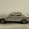 COCHE BERLINA CLASICA DE SEGUNDA MANO POCAS SEÑALES DE USO Y BUEN ESTADO GENERAL A ESCALA APROXIMADA 1/64.