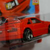 COCHE CLASICO NUEVO A ESCALA APROXIMADA 1/64. VISTA TRASERA.