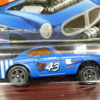COCHE CLASICO DEPORTIVO NUEVO A ESCALA APROXIMADA 1/64.