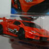 COCHE DEPORTIVO NUEVO A ESCALA APROXIMADA 1/64. VISTA FRONTAL.