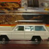 TODOTERRENO 4X4 CLASICO NUEVO A ESCALA APROXIMADA 1/64.