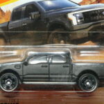 PICKUP TODOTERRENO 4X4 NUEVO A ESCALA APROXIMADA 1/64.