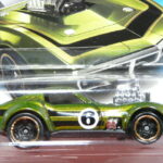 COCHE DEPORTIVO CLASICO NUEVO A ESCALA APROXIMADA 1/64 EDICION ESPECIAL.