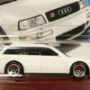 COCHE CLASICO NUEVO A ESCALA APROXIMADA 1/64.