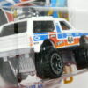 TODOTERRENO 4X4 NUEVO A ESCALA APROXIMADA 1/64. VISTA TRASERA.
