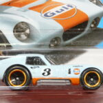 COCHE COUPE CLASICO DE CARRERAS NUEVO A ESCALA APROXIMADA 1/64.