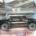 TODOTERRENO 4X4 PICK UP NUEVO A ESCALA APROXIMADA 1/64.