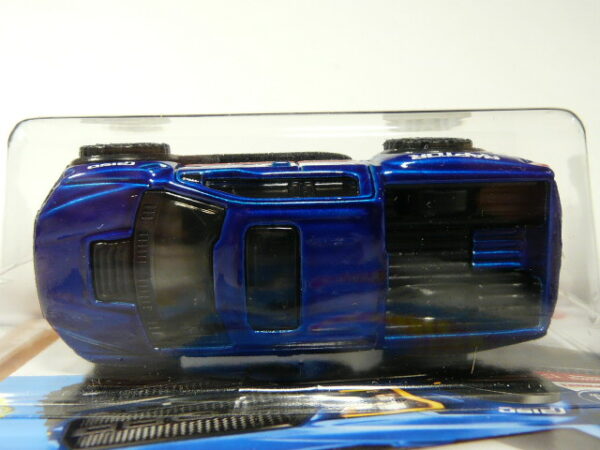 TODOTERRENO 4X4 PICK UP NUEVO A ESCALA APROXIMADA 1/64. VISTA AEREA.