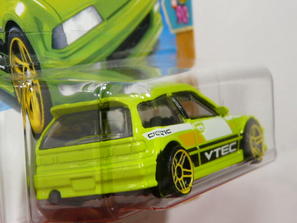 COCHE DEPORTIVO CLASICO NUEVO A ESCALA APROXIMADA 1/64. VISTA TRASERA.