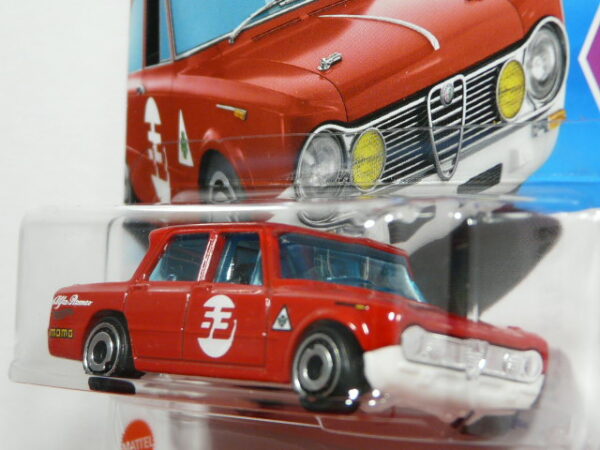COCHE DEPORTIVO CLASICO NUEVO A ESCALA APROXIMADA 1/64. VISTA FRONTAL.