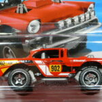 COCHE CLASICO DEPORTIVO NUEVO A ESCALA APROXIMADA 1/64.