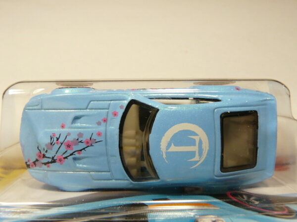 COCHE CLASICO DEPORTIVO COUPE NUEVO A ESCALA APROXIMADA 1/64. VISTA AEREA.