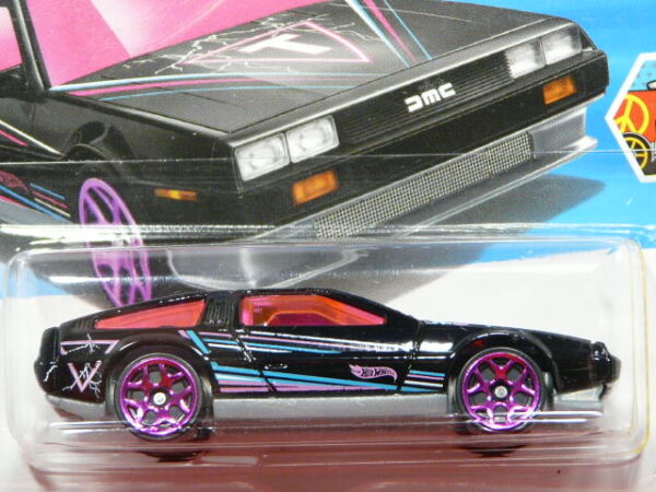 COCHE DEPORTIVO CLASICO NUEVO A ESCALA APROXIMADA 1/64.