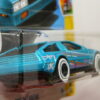 COCHE DEPORTIVO CLASICO NUEVO A ESCALA APROXIMADA 1/64. VISTA TRASERA.